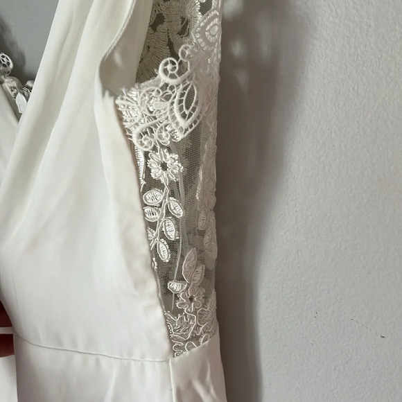 Lulus White Lace Jumpsuit Size Small - Picture 4 of 12